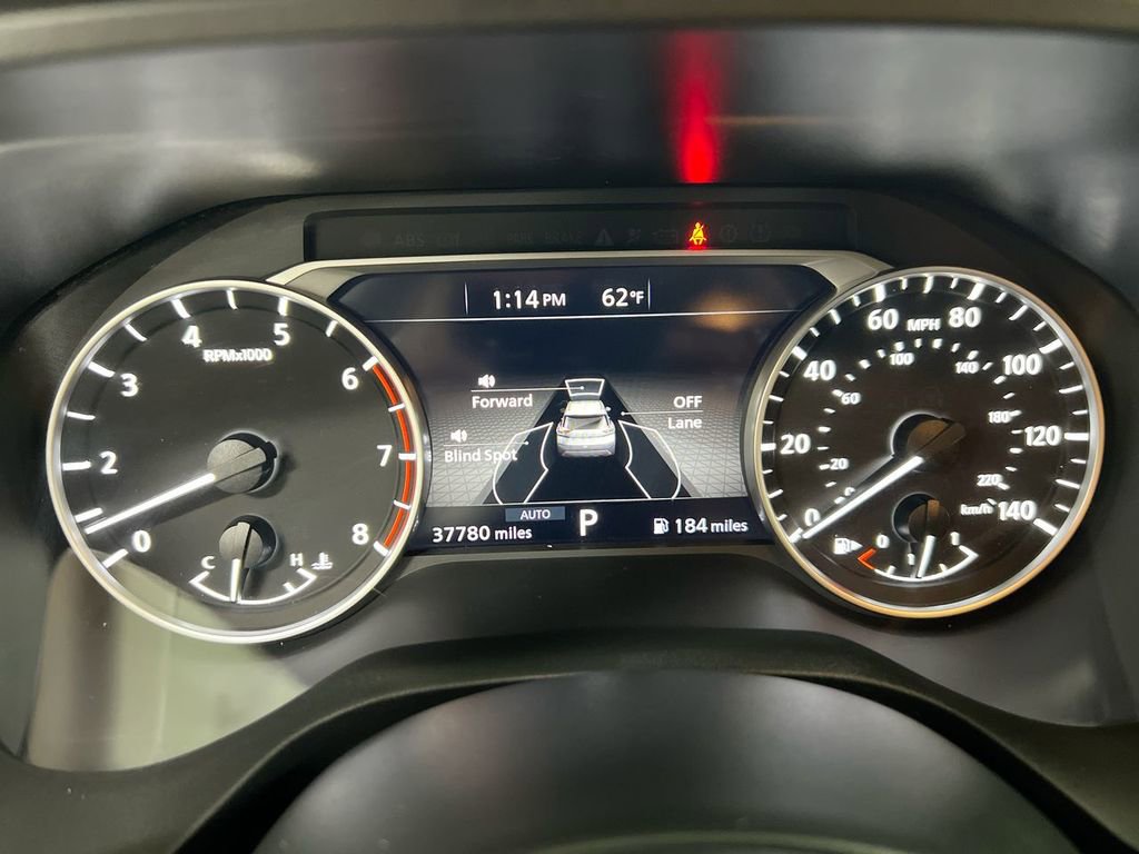 Used 2023 Nissan Rogue SV AWD/4WD image 12