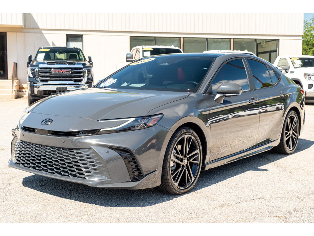 Used 2025 Toyota Camry XSE w/ Premium Plus Package FWD image 4