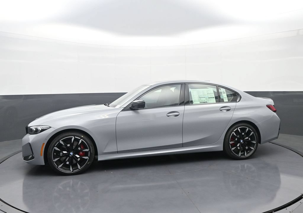 New 2026 BMW 330i xDrive Sedan w/ M Sport Package AWD/4WD image 4