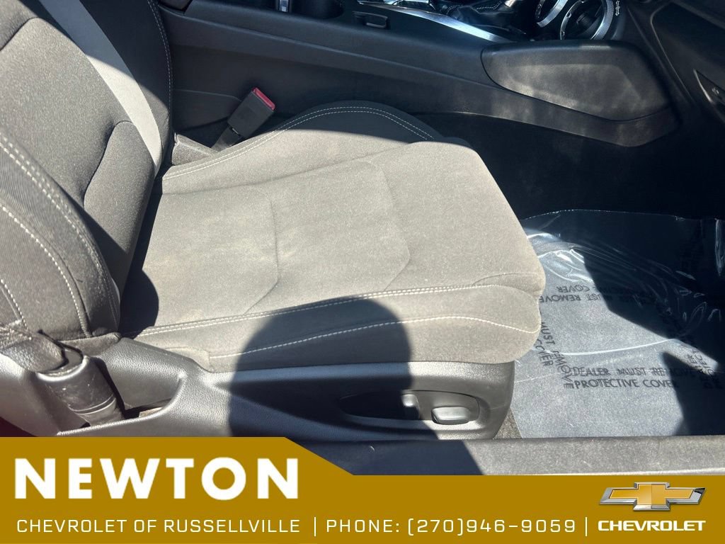 Used 2020 Chevrolet Camaro LT RWD image 22