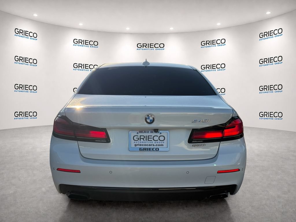 Used 2021 BMW 540i w/ Premium Package RWD image 6