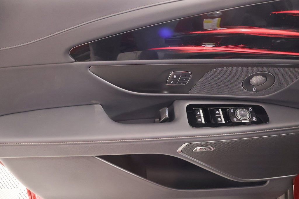 New 2026 Lincoln Nautilus Reserve w/ Jet Appearance Package AWD/4WD image 16