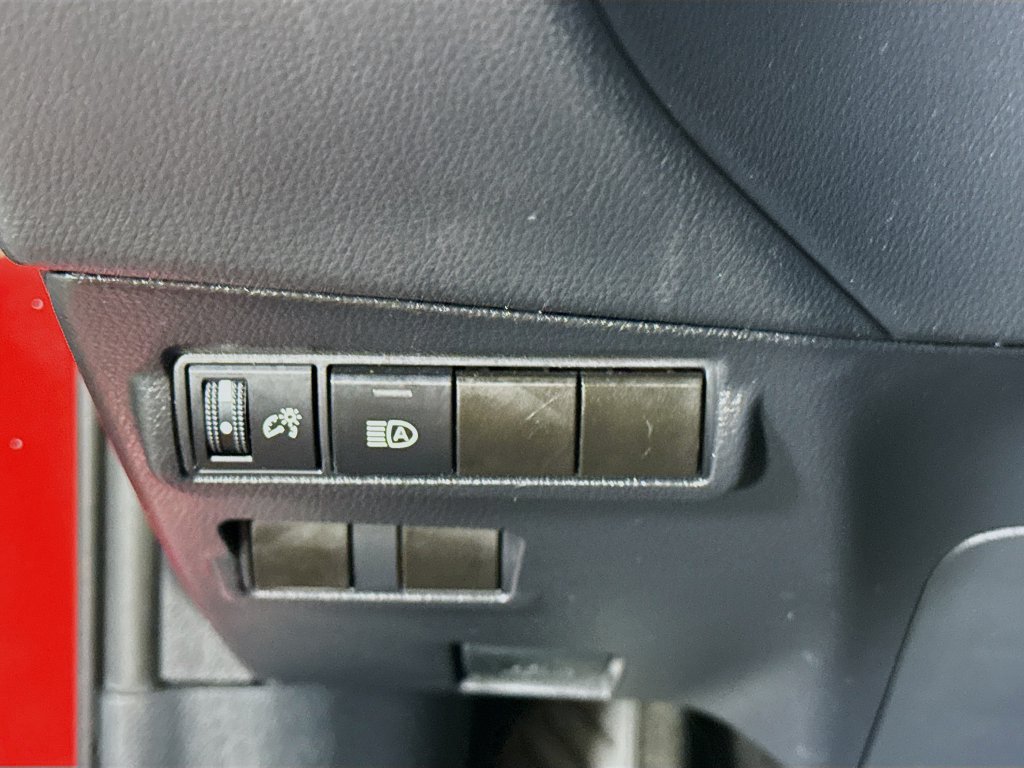 Certified 2024 Toyota Corolla Cross XLE AWD/4WD image 19