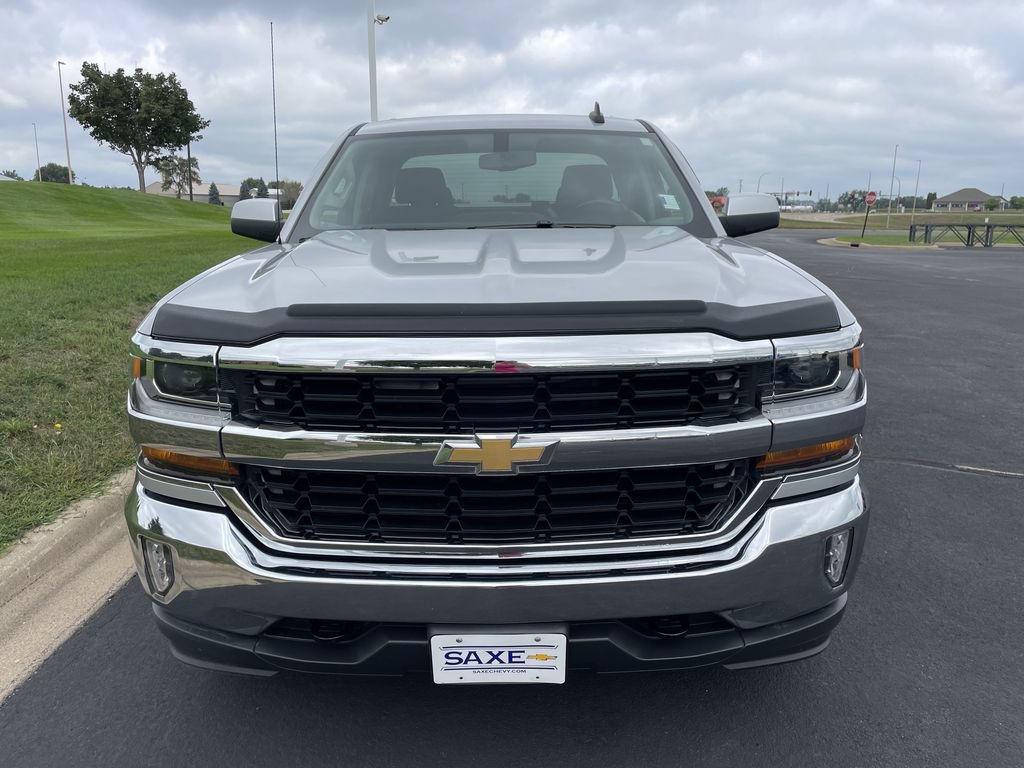 Used 2017 Chevrolet Silverado 1500 LT w/ All Star Edition AWD/4WD image 8