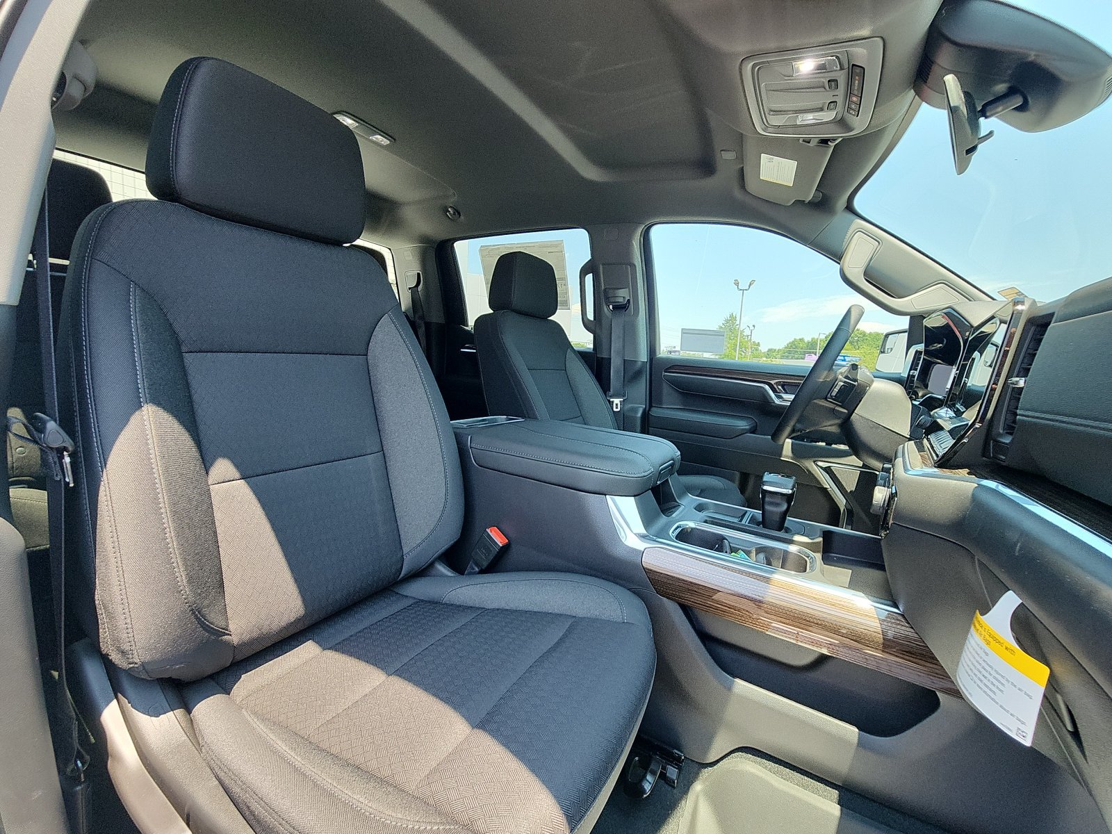 New 2026 Chevrolet Silverado 1500 RST w/ Z71 Off-Road Package AWD/4WD image 23