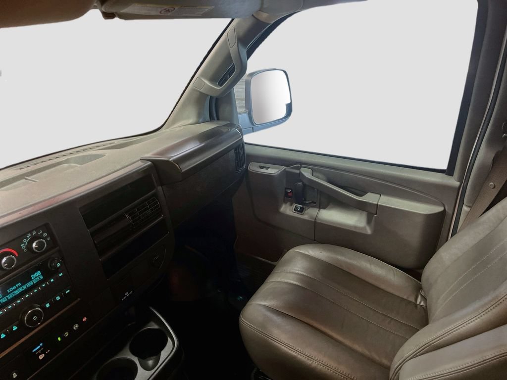 Used 2024 Chevrolet Express 2500 w/ Driver Convenience Package RWD image 22