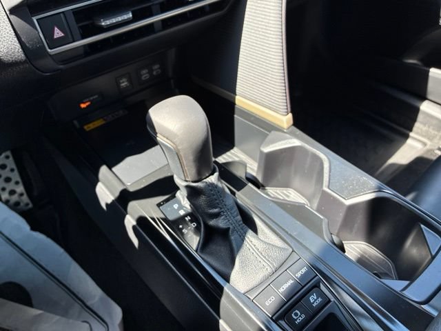 Used 2025 Toyota Camry SE FWD image 29