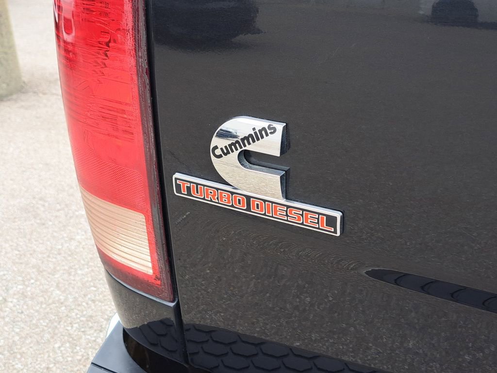 Used 2017 RAM 3500 Tradesman w/ Chrome Appearance Group image 7