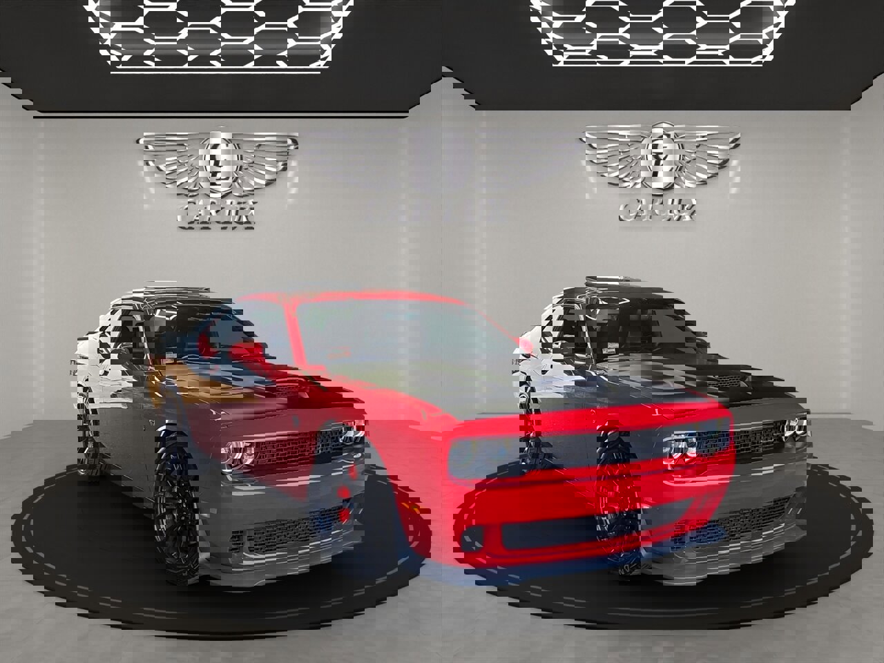 Used 2016 Dodge Challenger SRT Hellcat image 1