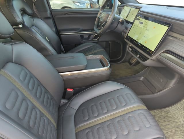 Used 2023 Rivian R1T Adventure image 17