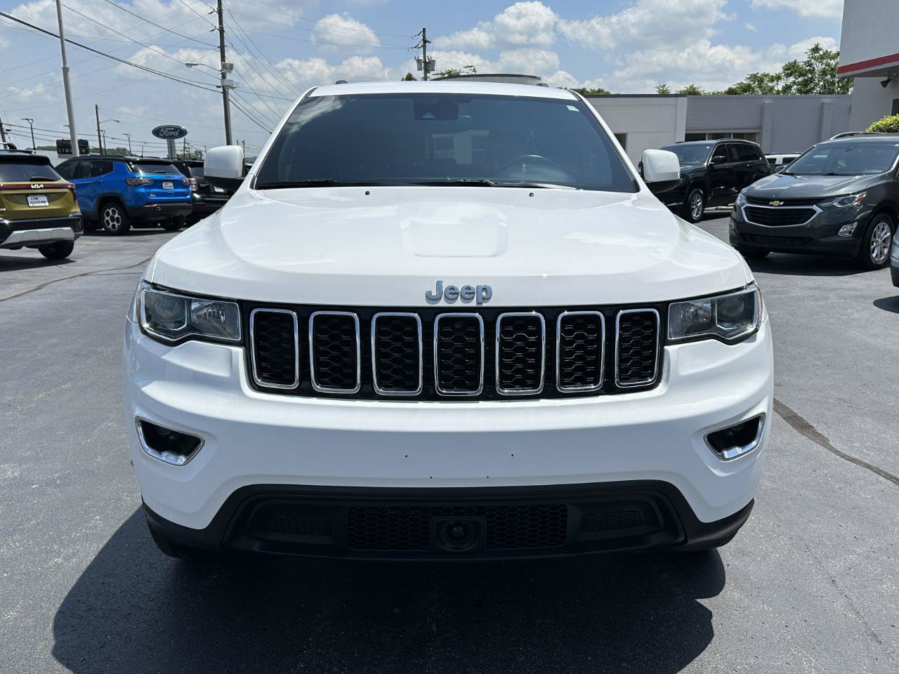 Used 2021 Jeep Grand Cherokee Laredo X AWD/4WD image 7