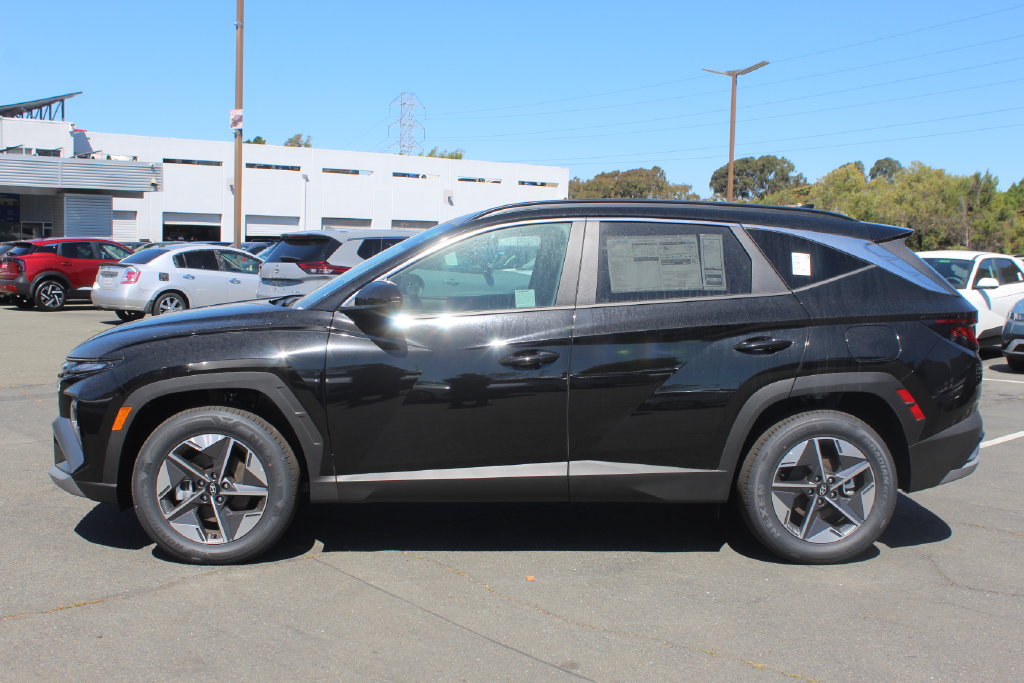 New 2026 Hyundai Tucson SEL w/ Tow & Go Package AWD/4WD image 2