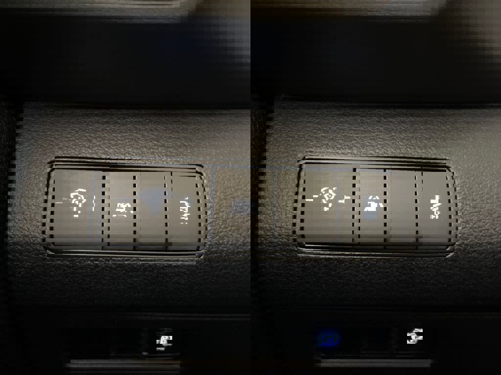 Certified 2022 Hyundai Santa Fe SEL w/ Cargo Package image 30