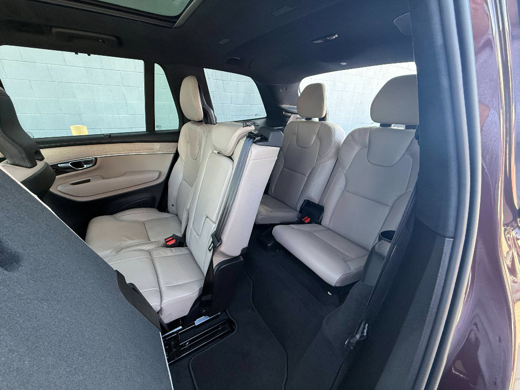 New 2026 Volvo XC90 B6 Ultra w/ Lounge Package image 33