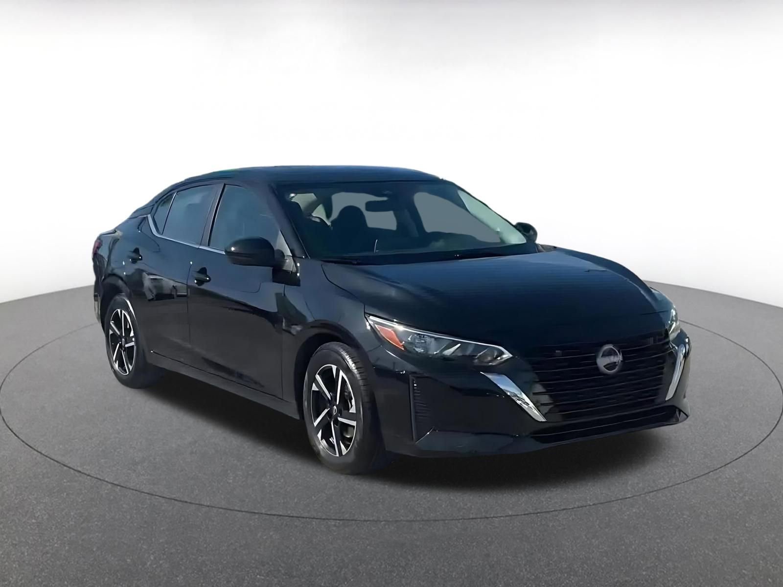 Used 2025 Nissan Sentra SV image 3