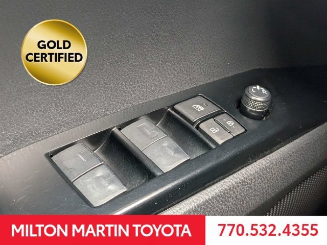 Used 2025 Toyota Camry SE FWD image 24