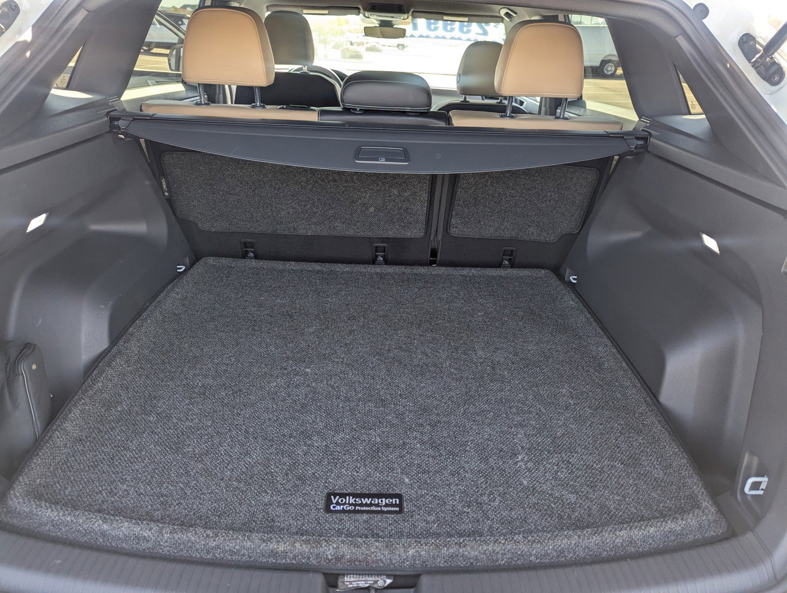 Used 2024 Volkswagen Atlas Cross Sport SE image 10