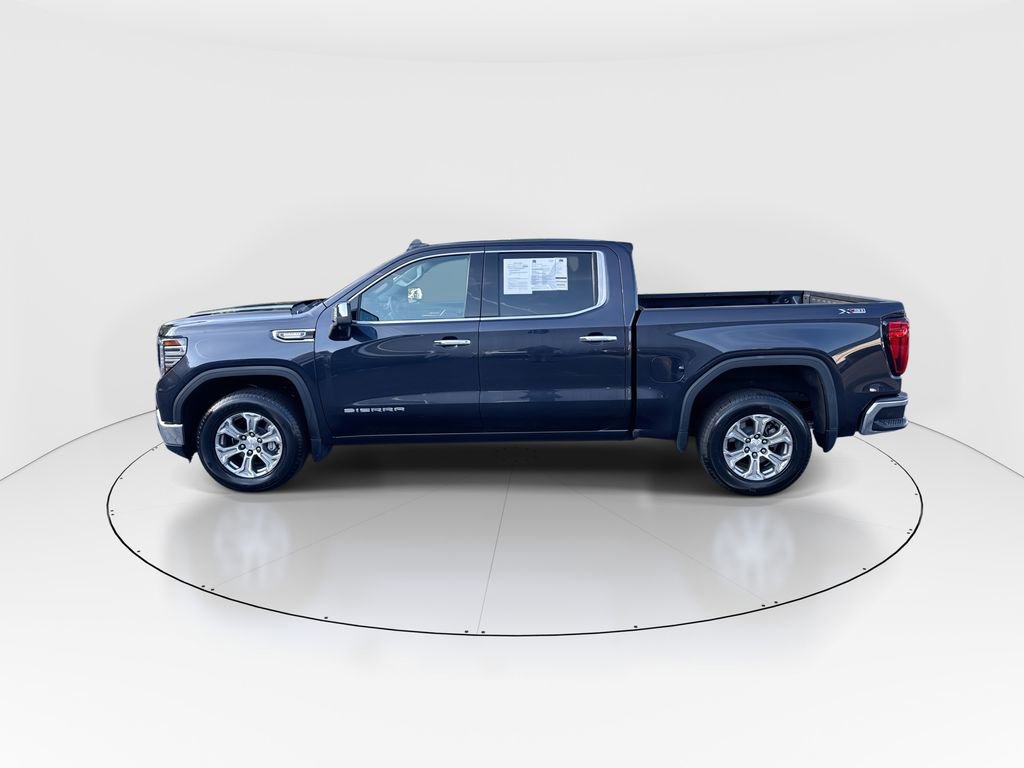 Used 2023 GMC Sierra 1500 SLT w/ X31 Off-Road Package AWD/4WD image 5