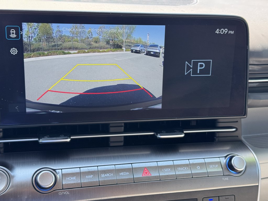 Certified 2025 Hyundai Kona SEL FWD image 24