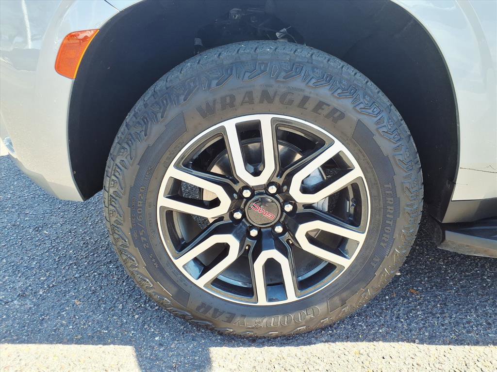 Certified 2024 GMC Yukon XL AT4 w/ Technology Package image 11