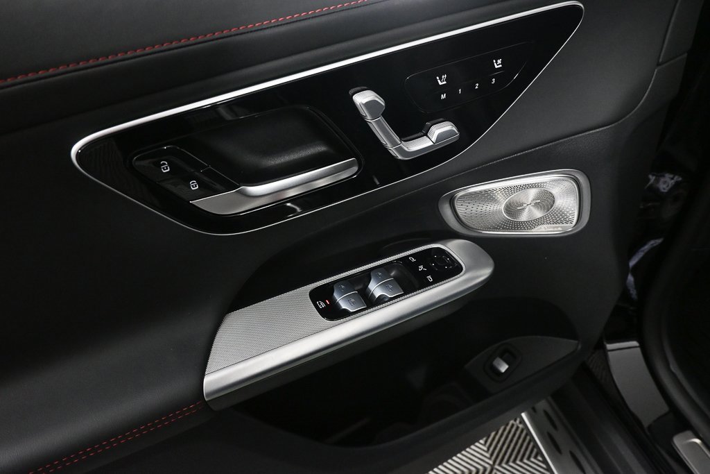 Used 2024 Mercedes-Benz GLC 43 AMG 4MATIC image 8