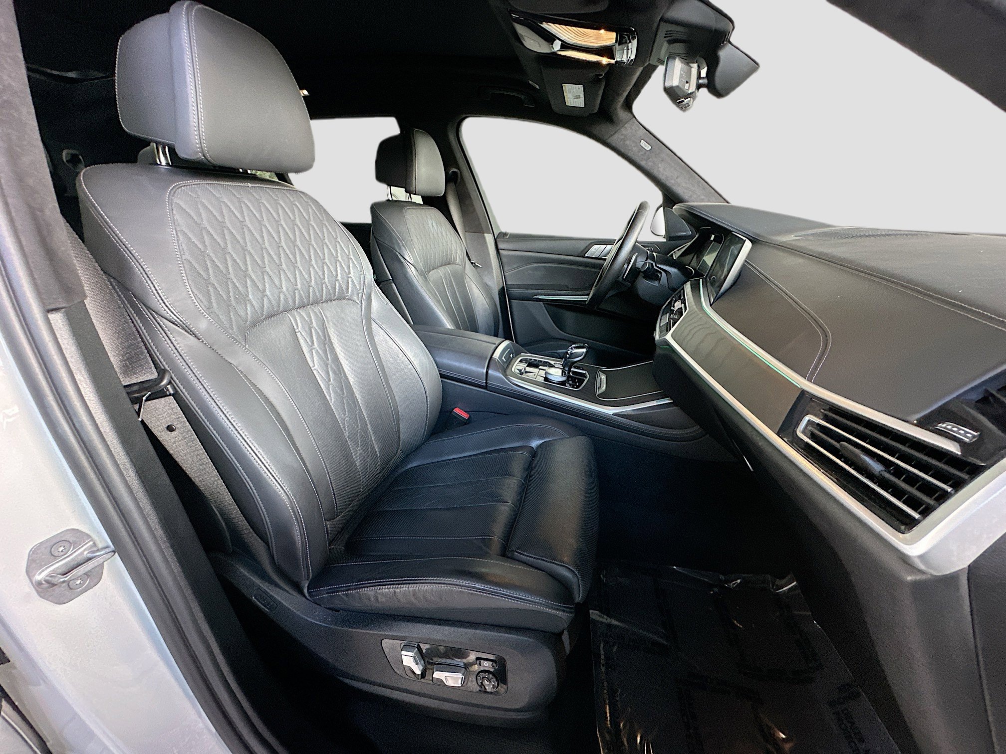 Certified 2022 BMW X7 M50i image 31