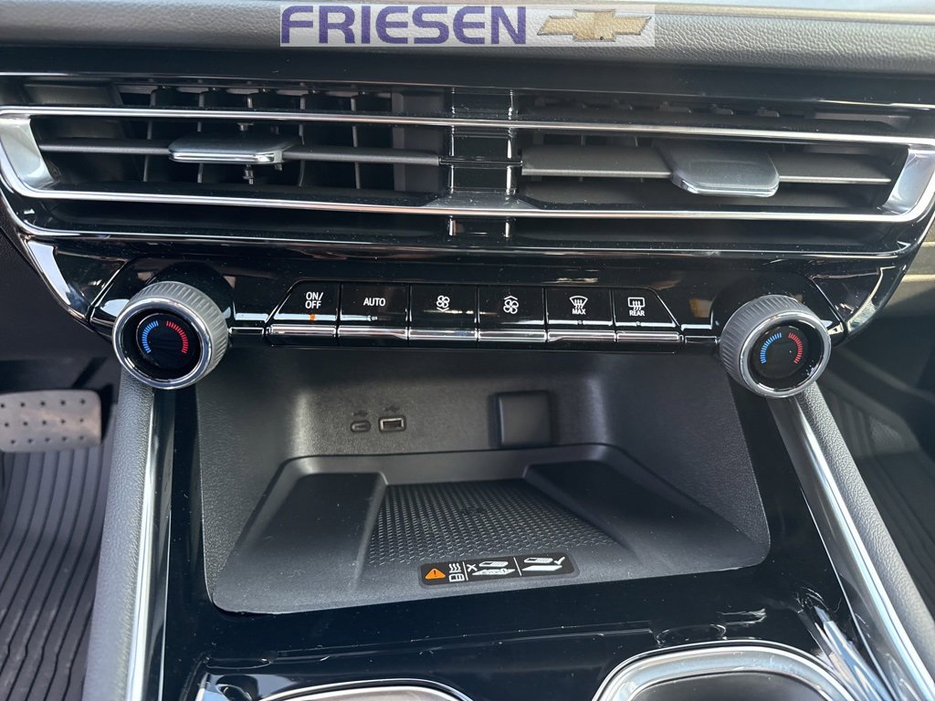 New 2026 Chevrolet Traverse LT w/ Midnight/Sport Edition image 23