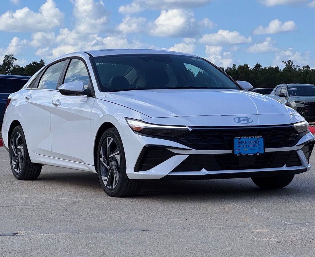 New 2026 Hyundai Elantra Limited FWD image 10