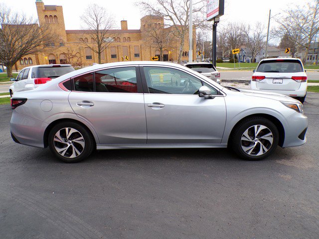 Used 2022 Subaru Legacy Premium AWD/4WD image 3