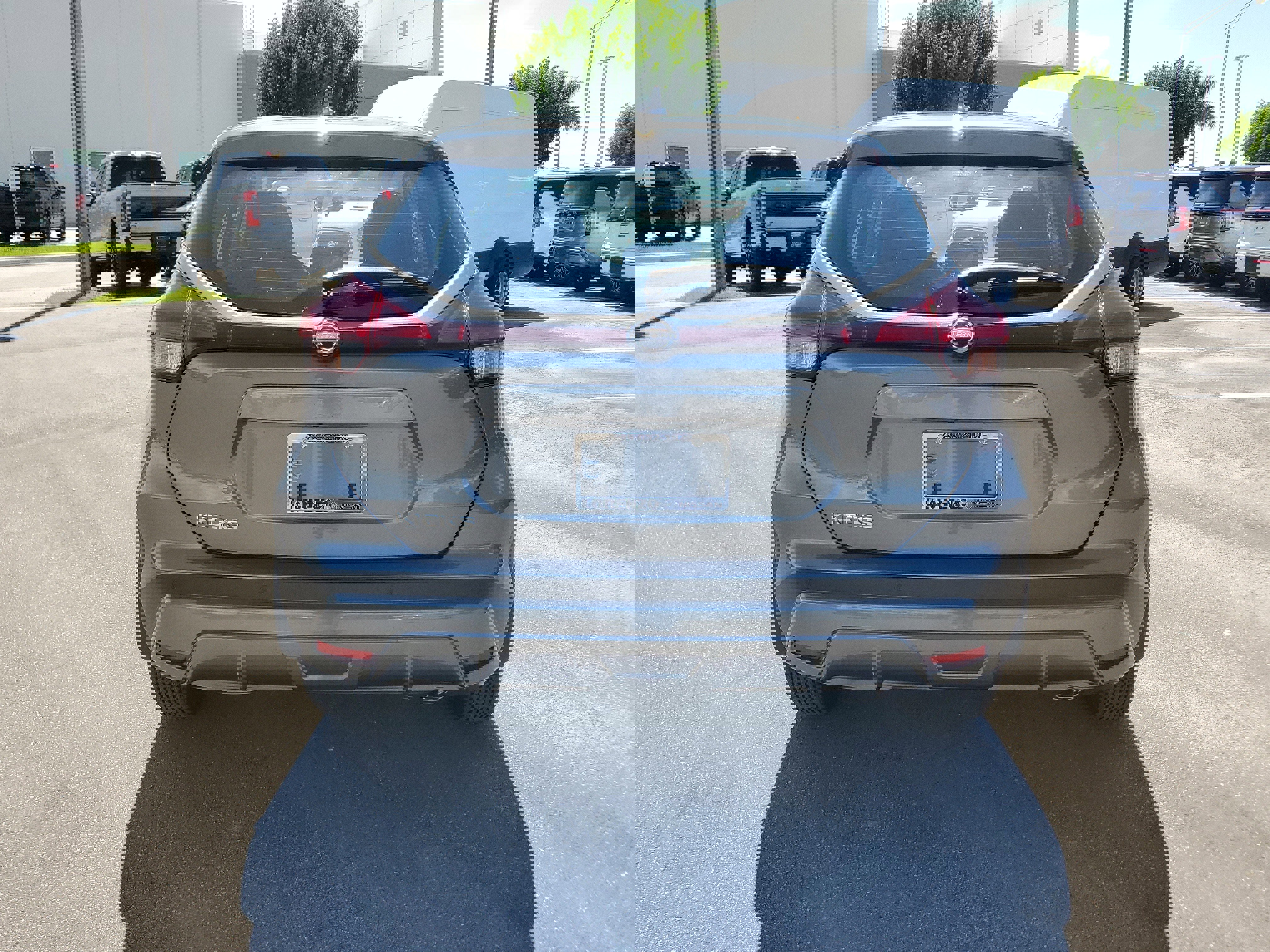 New 2025 Nissan Kicks S image 5