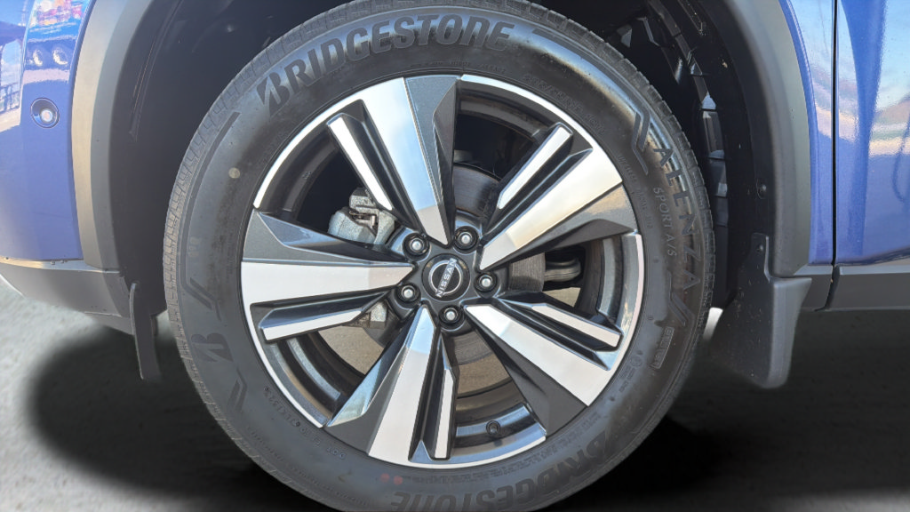 Certified 2023 Nissan Rogue Platinum AWD/4WD image 9