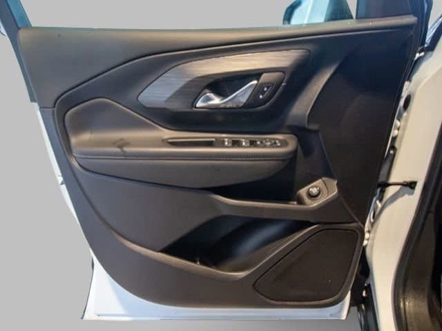 Certified 2023 GMC Terrain SLE w/ Driver Convenience Package image 10