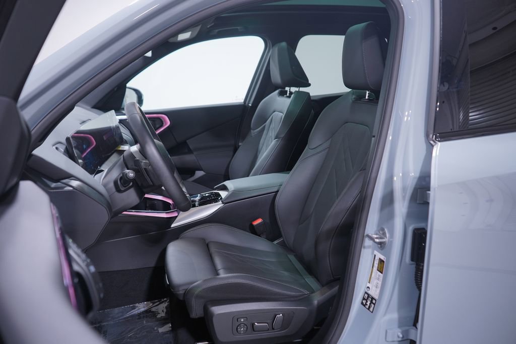 Used 2025 BMW X3 xDrive30i w/ M Sport Package image 7