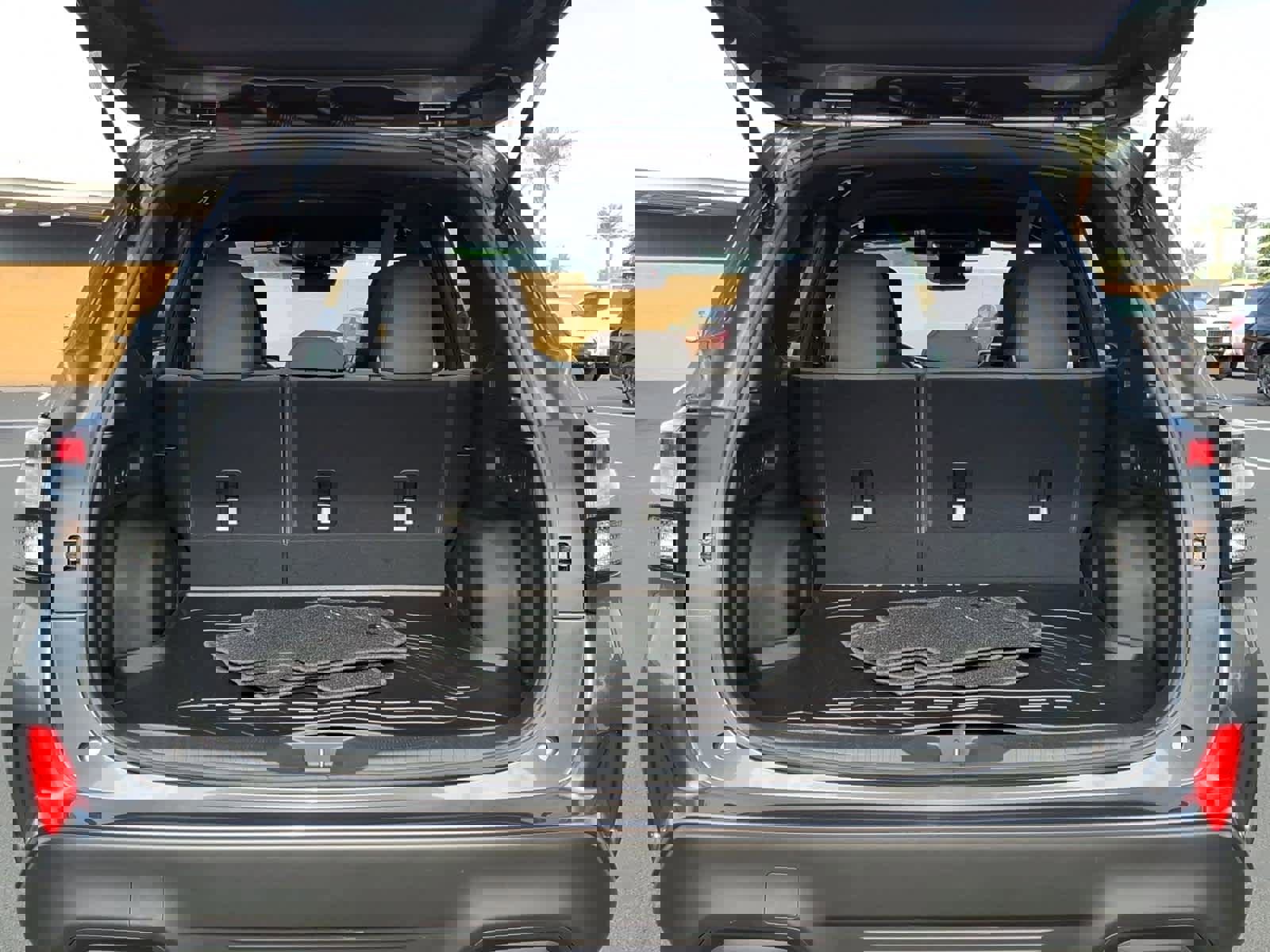 Certified 2025 Subaru Forester w/ Convenience Package #2 image 17