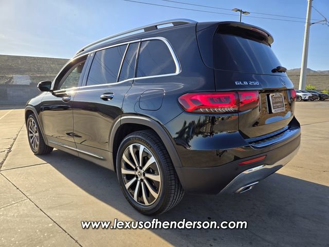 Used 2022 Mercedes-Benz GLB 250 4MATIC image 4