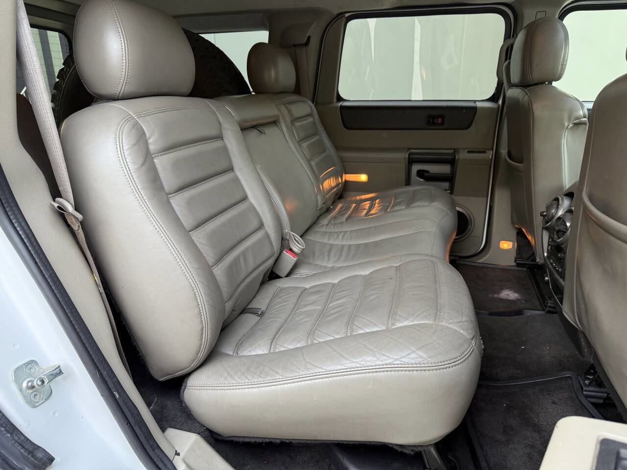 Used 2003 HUMMER H2 w/ Preferred Equipment Group image 15