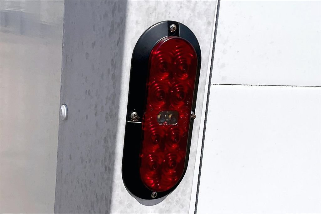 New 2024 Ford E-450 and Econoline 450 Super Duty w/ Power Windows & Locks Group RWD image 17