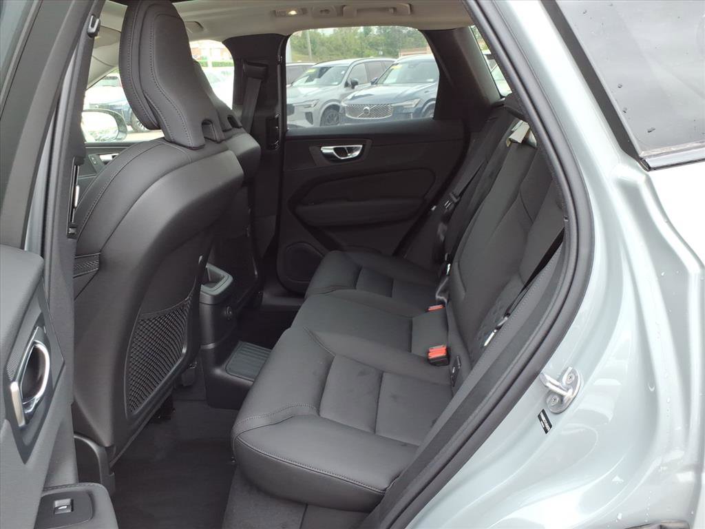 New 2026 Volvo XC60 T8 Plus w/ Protection Package Premier AWD/4WD image 13