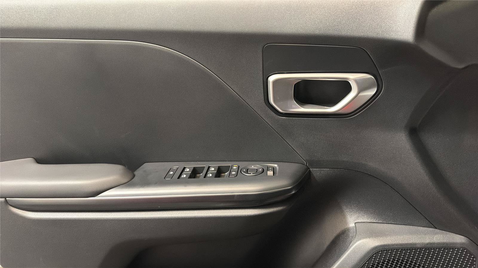 New 2026 Kia K4 FWD image 23
