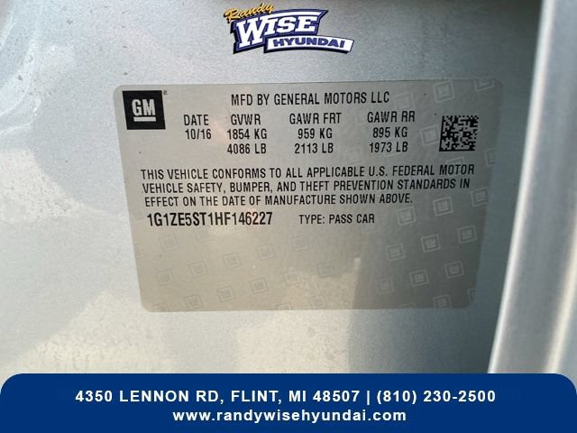 Used 2017 Chevrolet Malibu LT FWD image 29