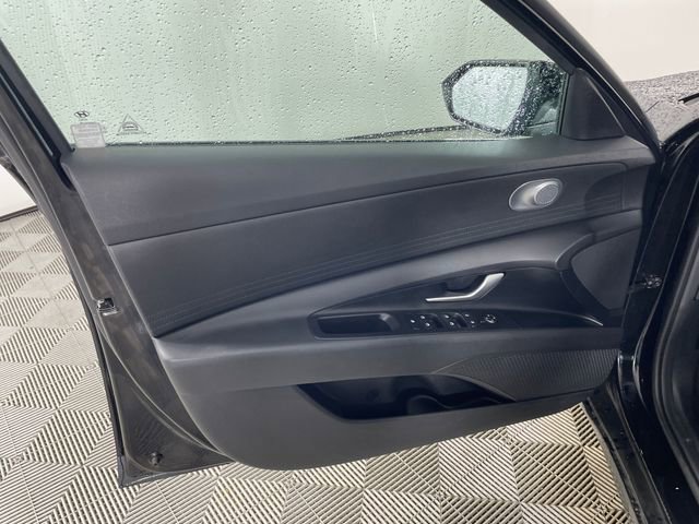 Certified 2021 Hyundai Elantra SEL image 15