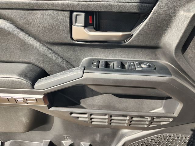 Certified 2025 Toyota Tacoma TRD Off-Road AWD/4WD image 22