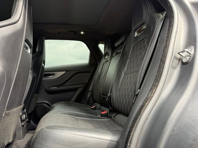Used 2020 Jaguar F-PACE SVR image 15