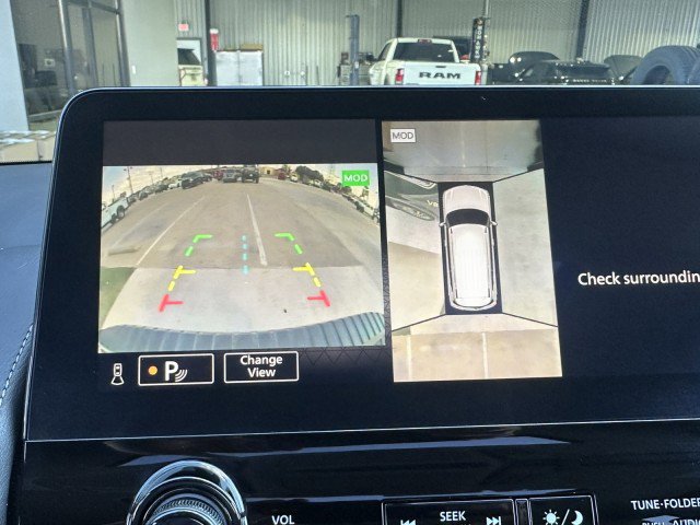 Used 2021 Nissan Armada SL w/ Captain's Chairs Package image 23