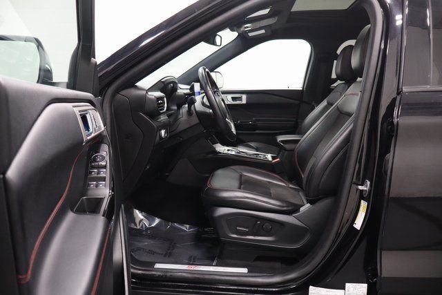Used 2023 Ford Explorer ST-Line image 10