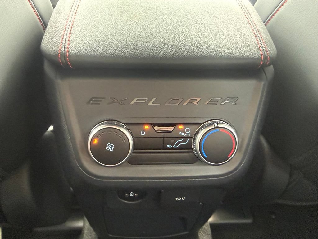 New 2026 Ford Explorer ST-Line AWD/4WD image 38