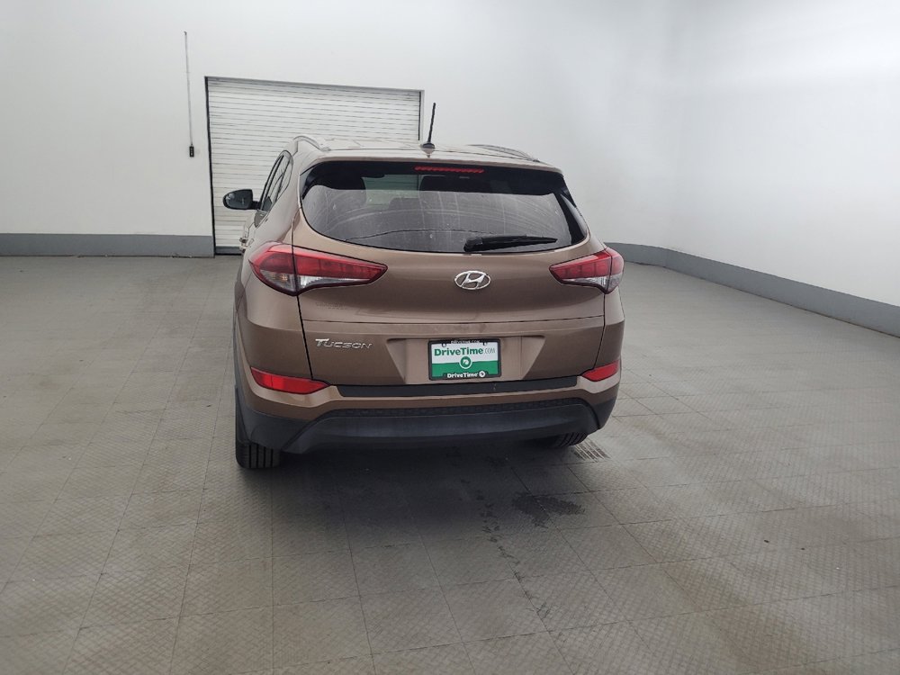 Used 2016 Hyundai Tucson SE w/ Option Group 02 FWD image 6