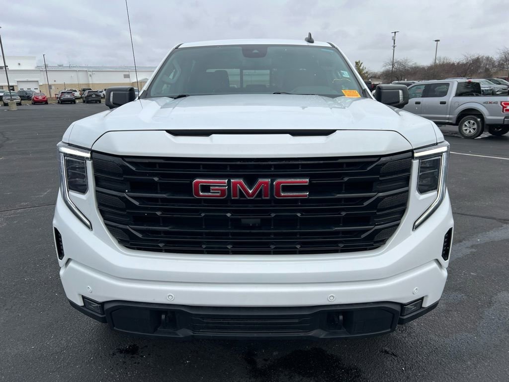 Used 2024 GMC Sierra 1500 Elevation w/ Elevation Premium Package image 6