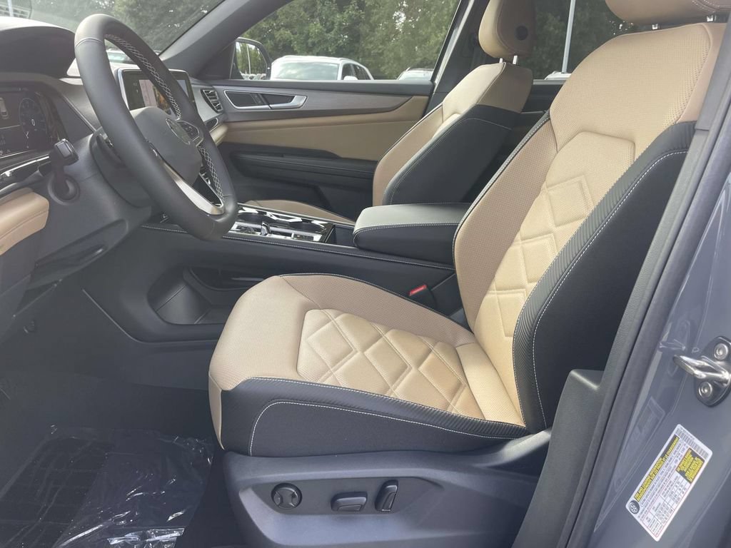 New 2026 Volkswagen Atlas Cross Sport SE FWD image 17