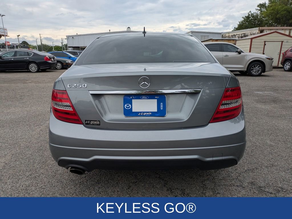 Used 2014 Mercedes-Benz C 250 Sedan image 5